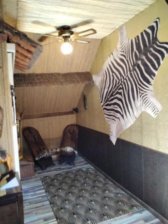 O Tour Du Monde Bed & Breakfast Cellettes  ภายนอก รูปภาพ